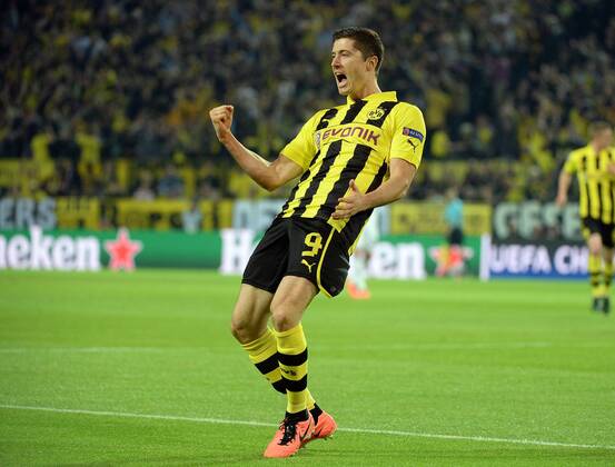 24.04.2013, xjhx,UEFA Champions League, Borussia Dortmund - Real Madrid, v.l. Robert Lewandowski (Borussia Dortmund) Torjubel, Goal celebration, celebrate the goal 1:0