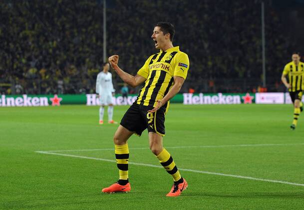 FUSSBALL CHAMPIONS LEAGUE HALBFINALE HINSPIEL 2012 2013 Borussia Dortmund - Real Madrid 24.04.2013 Robert Lewandowski (Borussia Dortmund) bejubelt sein Tor zum 1:0 