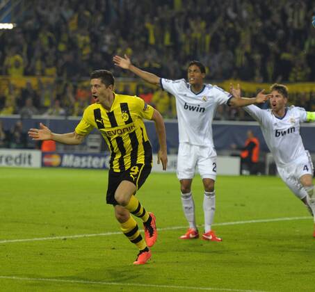 24.04.2013, Fussball Champions League Halbfinale Hinspiel: Borussia Dortmund - Real Madrid, im Signal-Iduna-Park Stadion Dortmund. Torjubel Robert Lewandowski (Dortmund).