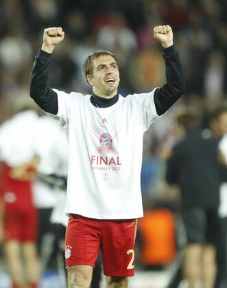 Philipp Lahm (Bayern 21) Jubel, Freude, Emotionen, Feiern, Lachen, jubelt, freuen, reisst die Arme hoch, ballt die Faust FC BARCELONA - FC BAYERN MÜNCHEN ( - ) Fussball UEFA Champions League, Halbfinale Rueckspiel, Barcelona, 01.05.2013 CL Saison 2012 2013, FCB, BARCA