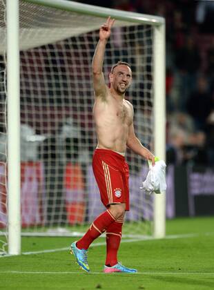 FUSSBALL CHAMPIONS LEAGUE HALBFINALE RÜCKSPIEL 2012 2013 FC Barcelona - FC Bayern München 01.05.2013 Franck Ribery (FC Bayern München) jubelt nach dem Abpfiff 