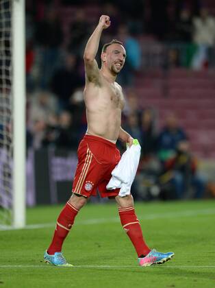 FUSSBALL CHAMPIONS LEAGUE HALBFINALE RÜCKSPIEL 2012 2013 FC Barcelona - FC Bayern München 01.05.2013 Franck Ribery (FC Bayern München) jubelt nach dem Abpfiff 
