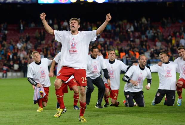 FUSSBALL CHAMPIONS LEAGUE HALBFINALE RÜCKSPIEL 2012 2013 FC Barcelona - FC Bayern München 01.05.2013 Thomas Mueller (FC Bayern München) jubelt nach dem Abpfiff 