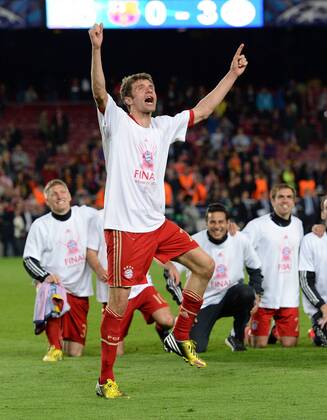 FUSSBALL CHAMPIONS LEAGUE HALBFINALE RÜCKSPIEL 2012 2013 FC Barcelona - FC Bayern München 01.05.2013 Thomas Mueller (FC Bayern München) jubelt nach dem Abpfiff 