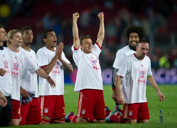 Jubel nach dem Spiel: Mario GOMEZ, Anatoliy TYMOSHCHUK, Jerome BOATENG, Luiz GUSTAVO, RAFINHA, DANTE, Franck RIBERY (vl alleBAY) Fussball international UEFA Championsleague Saison 2012 2013 - Halbfinale Rückspiel: FC Barcelona - FC Bayern München in Barcelona, Spanien am 01.05.2013,