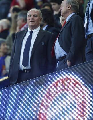 Präsident und Aufsichtsratsvorsitzender Uli HOENESS (FCB) auf der Ehrentribüne FC BARCELONA - FC BAYERN MÜNCHEN ( 0- 3) Fussball UEFA Champions League, Halbfinale Rückspiel, Barcelona, 01.05.2013 CL Saison 2012 2013, FCB, BARCA