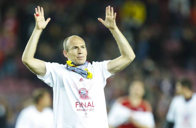 Arjen ROBBEN, 10 FCB Jubel, Freude, Emotionen, Feiern, Lachen, jubelt, freuen, reisst die Arme hoch, ballt die Faust FC BARCELONA - FC BAYERN MÜNCHEN ( 0- 3) Fussball UEFA Champions League, Halbfinale Rückspiel, Barcelona, 01.05.2013 CL Saison 2012 2013, FCB, BARCA