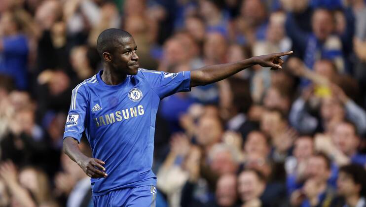 Chelsea s Ramires celebrates scoring his sides second goal..- Barclays Premier League - Chelsea vs Tottenham - Stamford Bridge - London - 8th May 2013 - Pic David Klein Sportimage EDITORIAL USE ONLY. No use with unauthorised audio, video, data, fixture lists, club league logos or live services. Online in-match use limited to 120 images, no video emulation. No use in betting, games or single club league player publications.