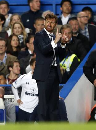 Tottenham s Andre Villas-Boas in action..- Barclays Premier League - Chelsea vs Tottenham - Stamford Bridge - London - 8th May 2013 - Pic David Klein Sportimage EDITORIAL USE ONLY. No use with unauthorised audio, video, data, fixture lists, club league logos or live services. Online in-match use limited to 120 images, no video emulation. No use in betting, games or single club league player publications.