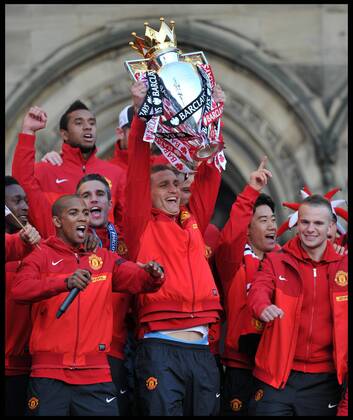 Manchester United Players greet fans in Albert Square, Manchester, As Manchester United celebrate winning their 20th league title winning the Premier League, Monday May 13, 2013. AndrewxParsonsx xi-Images AJP