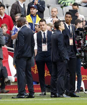 Chelsea s John Terry looks on dejected after not being fit for the final - UEFA Europa League Final - Benfica vs Chelsea - The Amsterdam Arena - Amsterdam - Netherlands - 15 05 13 - Picture David Klein Sportimage EDITORIAL USE ONLY. No use with unauthorised audio, video, data, fixture lists, club league logos or live services. Online in-match use limited to 120 images, no video emulation. No use in betting, games or single club league player publications.