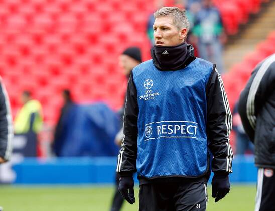 FUSSBALL - CL Finale, Dortmund vs Bayern, Vorberichte, Training LONDON,ENGLAND,24.MAI.13 - FUSSBALL - UEFA Champions League Finale, Borussia Dortmund vs FC Bayern München, Vorberichte, Abschlusstraining Bayern. Bild zeigt Bastian Schweinsteiger (Bayern). 