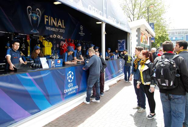 FUSSBALL - CL Finale, LONDON,ENGLAND,25.MAI.13 - FUSSBALL - UEFA Champions League Finale, Borussia Dortmund (BVB). Bild zeigt Fans. 