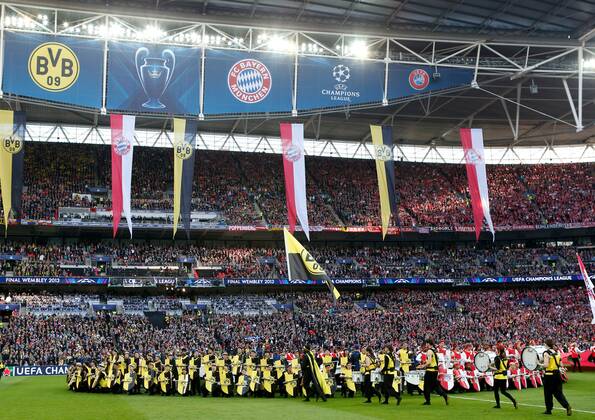 FUSSBALL - CL Finale, Dortmund vs Bayern LONDON,ENGLAND,25.MAI.13 - FUSSBALL - UEFA Champions League Finale, Borussia Dortmund vs FC Bayern Muenchen. Bild zeigt die Eröffnungszeremonie. 