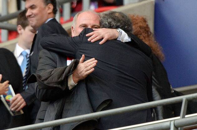 25.05.2013, xjhx, UEFA Champions League Finale, Borussia Dortmund - FC Bayern München, v.l. Präsident Uli Hoeness (FC Bayern München), Michel Platini (UEFA)