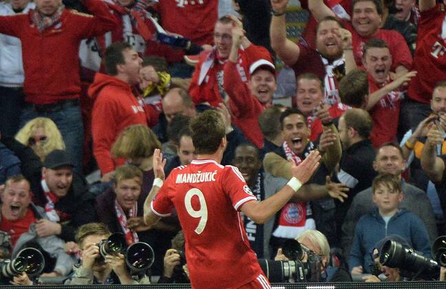25.05.2013, xjhx, UEFA Champions League Finale, Borussia Dortmund - FC Bayern München, v.l. Mario Mandzukic (FC Bayern München) Torjubel, Goal celebration, celebrate the goal 0:1