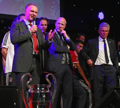 Trainer Cheftrainer Jupp HEYNCKES (FCB), Matthias SAMMER, Vorstand FCB, Karl-Heinz RUMMENIGGE (Vorstandsvorsitzender FCB AG) Fussball UEFA Champions League, Finale, beim Champions League Finale Bankett im Grosvenor House CL Saison 2012 2013, FCB, München, BVB FC BAYERN MÜNCHEN - BORUSSIA DORTMUND (2 -1 )
