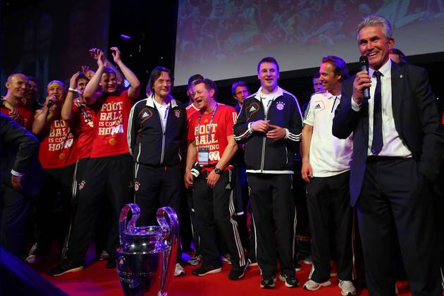 LONDON, ENGLAND - MAY 25: Jupp Heynckes, head coach of FC Bayern München speaks during the Bayern München Champions League Finale banquet at Grosvenor House on May 25, 2013 in London, England. Local Caption Jupp Heynckes