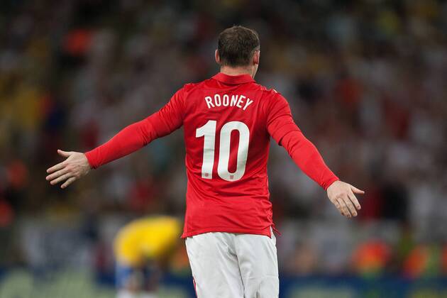 Football - International Friendly - Brazil vs. England Wayne Rooney of England celebrates scoring at the Maracana Stadium, Rio de Janeiro