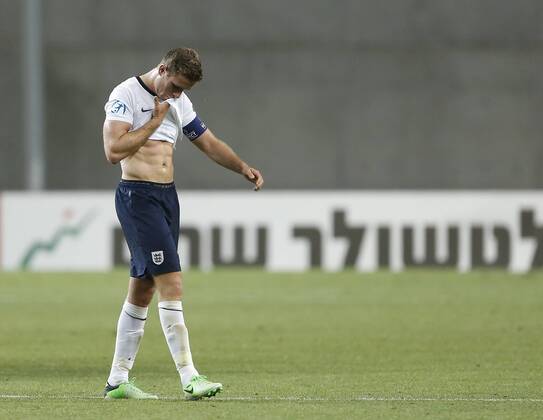 England s Jordan Henderson looks on dejected at the final whistle - England U21 vs Norway U21 - UEFA U21 Championship 2013 - Ha Moshava Stadium - Petah Tikva - Israel - 08 06 2013 - Pic David Klein Sportimage EDITORIAL USE ONLY. No use with unauthorised audio, video, data, fixture lists, club league logos or live services. Online in-match use limited to 120 images, no video emulation. No use in betting, games or single club league player publications.
