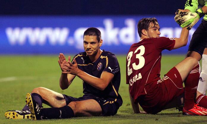 23.07.2013 Zagreb(Croatia) GNK Dinamo Zagreb-CS Fola Esch UEFA Champions League snd leg qualifying men s football Tom Laterza(R) CS Fola Esch and Ante Rukavina (L) GNK Dinamo Zagreb : 