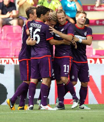 FUSSBALL - CL Quali, A.Wien vs Hafnarfjoerdur WIEN,AUSTRIA,30.JUL.13 - FUSSBALL - UEFA Champions League, Qualifikation, FK Austria Wien vs FH Hafnarfjoerdur. Bild zeigt den Jubel von Philipp Hosiner, Florian Mader, Daniel Royer, Tomas Jun und Marko Stankovic (A.Wien). 