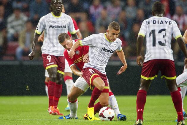(L-R) Mbaye Leye of sv Zulte Waregem, Stijn Schaars of PSV, Thorgan Hazard of sv Zulte Waregem PSV v SV Zulte Waregem Qualifier Champions League 2013 2014 xVIxxIVx 1695265