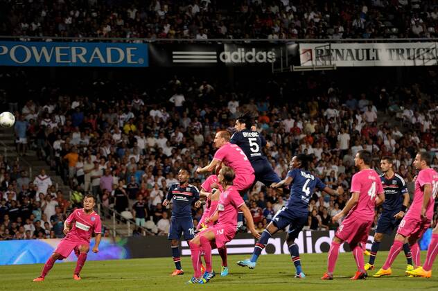 Milan Bisevac (lyon) vs Stephane Grichting (grasshopper) - Olympique Lyon vs FC Grasshopper Zürich - Champions League Quali - 30 07 2013 xFredericChambertx 