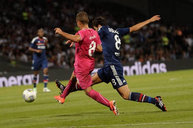 Yohann Gourcuff (lyon) vs Amir Abrashi (grasshopper) - Olympique Lyon vs FC Grasshopper Zürich - Champions League Quali - 30 07 2013 xFredericChambertx 