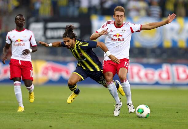 FUSSBALL - CL Quali, RBS vs Fenerbahce SALZBURG,AUSTRIA,31.JUL.13 - FUSSBALL - UEFA Champions League, Qualifikation, Red Bull Salzburg vs Fenerbahce Istanbul. Bild zeigt Alper Potuk (Fenerbahce) und Stefan Ilsanker (RBS). 