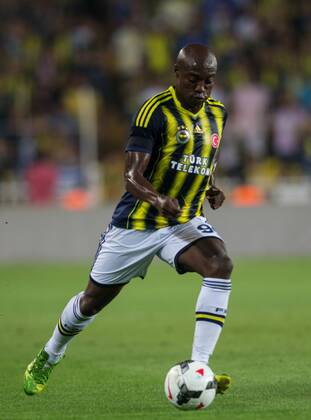 06.08.2013, Sukru Saracoglu Stadion, Istanbul, TUR, UEFA CL Qualifikation, Fenerbahce Istanbul vs FC Red Bull Salzburg, Rückspiel, im Bild Pierre Webo (Fenerbahce, 99) during the UEFA Champions League Qualification 2nd Leg Match between Fenerbahce Istanbul and FC Red Bull Salzburg at the Sukru Saracoglu Stadium, Turkey on 2013 08 06. EP_gro