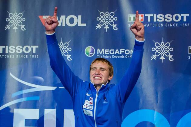 (130809) -- BUDAPEST, Aug. 8, 2013 (Xinhua) -- Nikolai Novosjolov of Estonia reacts during the awarding ceremony of the Men s Individual Epee on the fourth day of the 2013 Fencing World Championships in Budapest, Hungary, on Aug. 8, 2013. Nikolai Novosjolov beat Ruben Limardo of Venezuela 15-7 in the final to win the gold medal of the event. (Xinhua Attila Volgyi) (SP)HUNGARY-BUDAPEST-FENCING-FENCING WORLD CHAMPIONSHIPS-DAY 4 