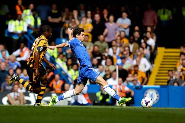 Oscar of Chelsea scoring his team s 1st goal - Chelsea v Hull City - Premier League - Stamford Bridge - London - 18th August 2013 - Pic Charlie Forgham-Bailey Sportimage EDITORIAL USE ONLY. No use with unauthorised audio, video, data, fixture lists, club league logos or live services. Online in-match use limited to 120 images, no video emulation. No use in betting, games or single club league player publications.