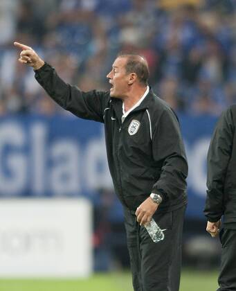 Trainer Huub STEVENS (Saloniki), Fussball Champions League, Qualifikation Play-off, Hinspiel, FC Schalke 04 (GE) - PAOK Saloniki, am 21.08.2013 in Gelsenkirchen Deutschland.
