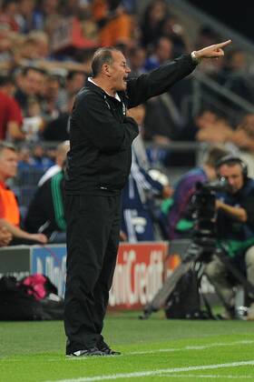 Fussball Champions League Playoff Schalke 04 - PAOK Thessaloniki am 21.08.2013 in der Veltins-Arena in Gelsenkirchen Huub Stevens ( Trainer Thessaloniki )