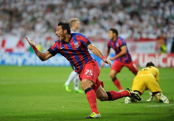 2013.08.27 WARSZAWA, FOOTBALL UEFA CHAMPIONS LEAGUE SEASON 2013 2014 LEGIA WARSZAWA - STEAUA BUKAREST Goal Celebration 0-2 FEDERICO PIOVACCARI DUSAN KUCIAK  20130827LUK192