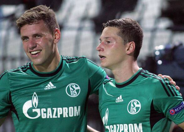 27.08.2013 Thessaloniki FC PAOK-FC Schalke 04 UEFA Champions League Play Off men football Adam Szalai(L) with Julian Draxler(r) FC Schalke 04 celebrate second goal : 