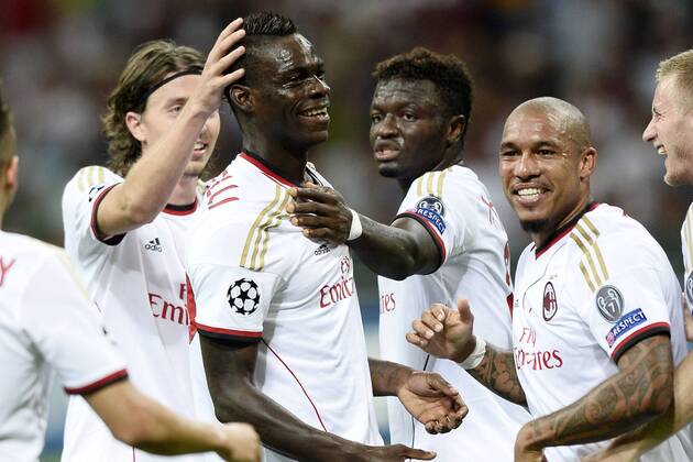 Db Milano 28 08 2013 - Champions League Milan-Psv Eindhoven foto Daniele Buffa Image Sport nella foto: esultanza gol Mario Balotelli 