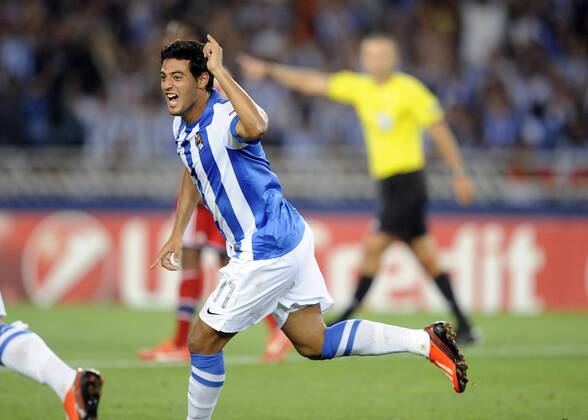 Carlos Vela. Second leg of qualyfing round Champions League match between Real Sociedad and Olympique Lyon. In this picture, Vela celebrates his goal. xJOSUNExMTZ.xDExALBENIZx 