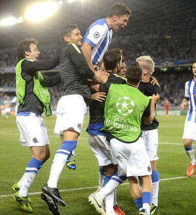 Carlos Vela. Second leg of qualyfing round Champions League match between Real Sociedad and Olympique Lyon. In this picture, Vela celebrates his goal. xJOSUNExMTZ.xDExALBENIZx 
