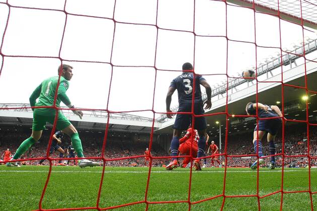 Daniel Sturridge of Liverpool scores the opening goal - Liverpool FC vs. Manchester United (ManU) - Barclay s Premier League - Anfield - Liverpool - 01 09 2013 EDITORIAL USE ONLY. No use with unauthorised audio, video, data, fixture lists, club league logos or live services. Online in-match use limited to 120 images, no video emulation. No use in betting, games or single club league player publications.