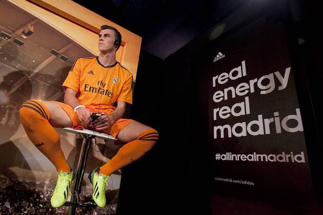 Real Madrid s Gareth Bale during the official presentation of the Adidas team s football kit for the 2013-14 Champions League season in Europe tower, Madrid. September 12, 2013.  (201309121088)