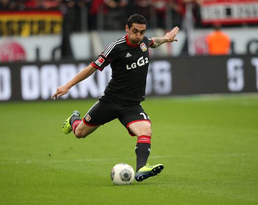 Leverkusen Fussball Herren, 1,Bundesliga , Saison 2013 2104, Spieltag 5, Bayer 04 Leverkusen vs. VfL Wolfsburg 14.09.2013, BayArena Leverkusen, Roberto Hilbert, Bayer 04 leverkusen, Aktion, Einzelbild