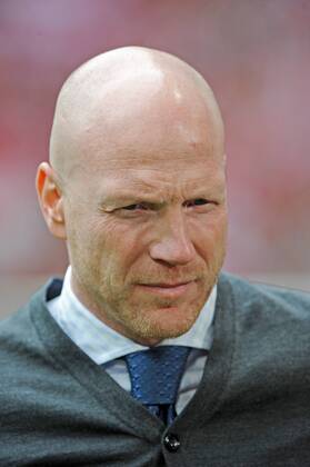 Ein grimmig schauender Sportdirektor Matthias Sammer (FC Bayern München), Porträt, Portrait, Bayern München - Hannover 96, Fussball, 1. Bundesliga, 14.09.2013 EP_WSE