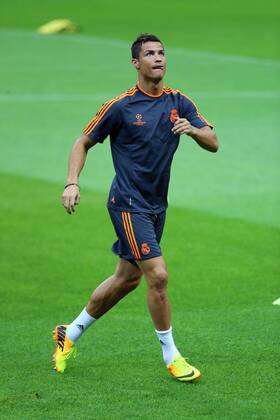 Real Madrid s Christiano Ronaldo attends a training session ahead of their UEFA Champions League Group B match against Galatasaray AS at the Ali Sami Yen Area on September 16, 2013 in Istanbul, Turkey 