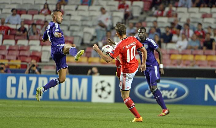 Demy De Zeeuw of RSC Anderlecht FOOTBALL : Benfica Lissabon vs RSC Anderlecht - Champions League - 17 09 2013 PhotoNews Panoramic 