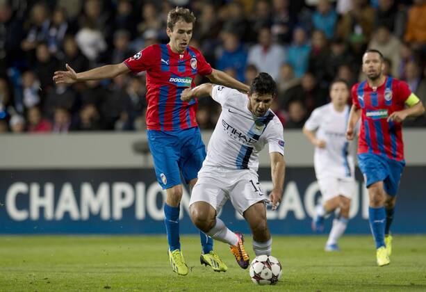 Sergio Kun Aguero (right) of Manchester City and Jan Kovarik of Viktoria Plzen during the Champion s League Group D soccer match Viktoria Plzen vs Manchester City, Pilsen, Czech Republic, September 17, 2013. (CTKxPhoto MichalxKamaryt) CTKPhotoP201309170872901  kmt 4