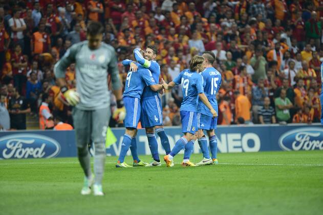 UEFA Champions League group B match between Galatasaray and Real Madrid at Turk Telekom Arena Stadium on September 17, 2013 in Istanbul,Turkey. Match Scored: Galatasaray 1 - Real Madrid 6 Pictured: Real Madrid players celebrates after goal. 