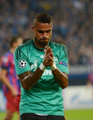 18.09.2013, xjhx, Fussball, Champions League, FC Schalke 04 - Steaua Bukarest, v.l. Kevin-Prince Boateng (FC Schalke 04) gibt Anweisungen, gestikuliert, mit den Armen gestikulieren gives instructions, gesticulate.