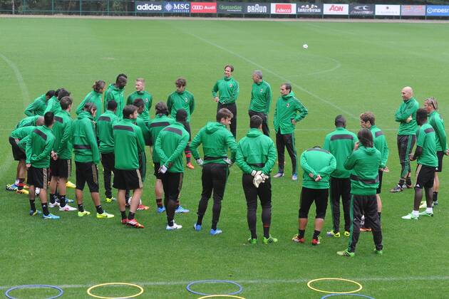 SQUADRA, MASSIMILIANO ALLEGRI MILAN 2013-14 ALLENAMENTO CHAMPIONS LEAGUE 30-09-2013